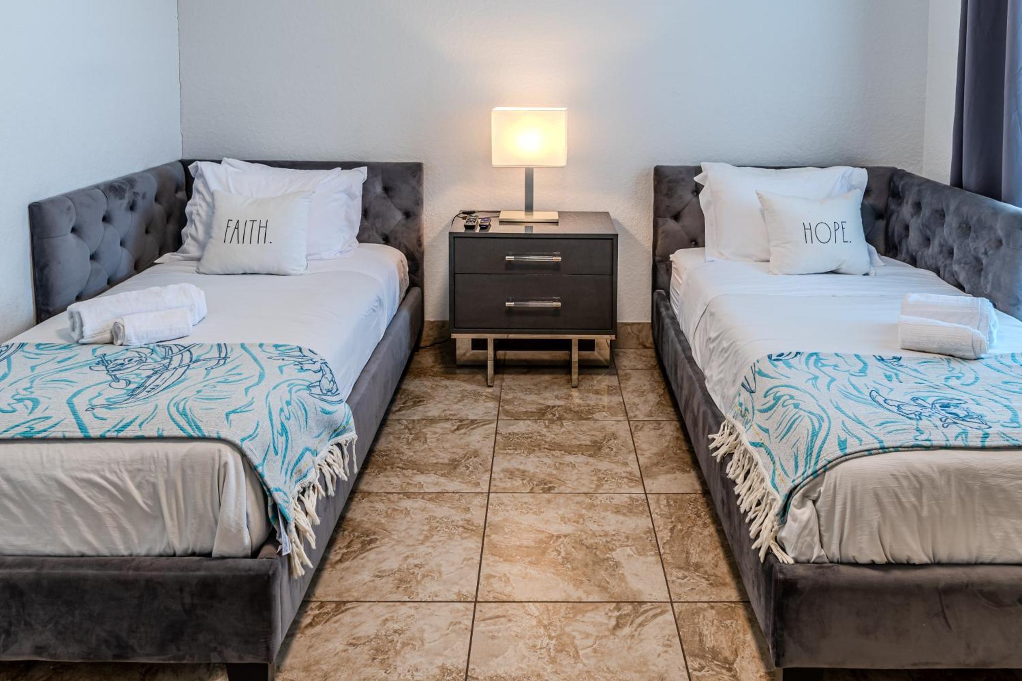 Apartment 3 Bedroom In Tuscana Resort , 15" From Disney Kissimmee Kültér fotó
