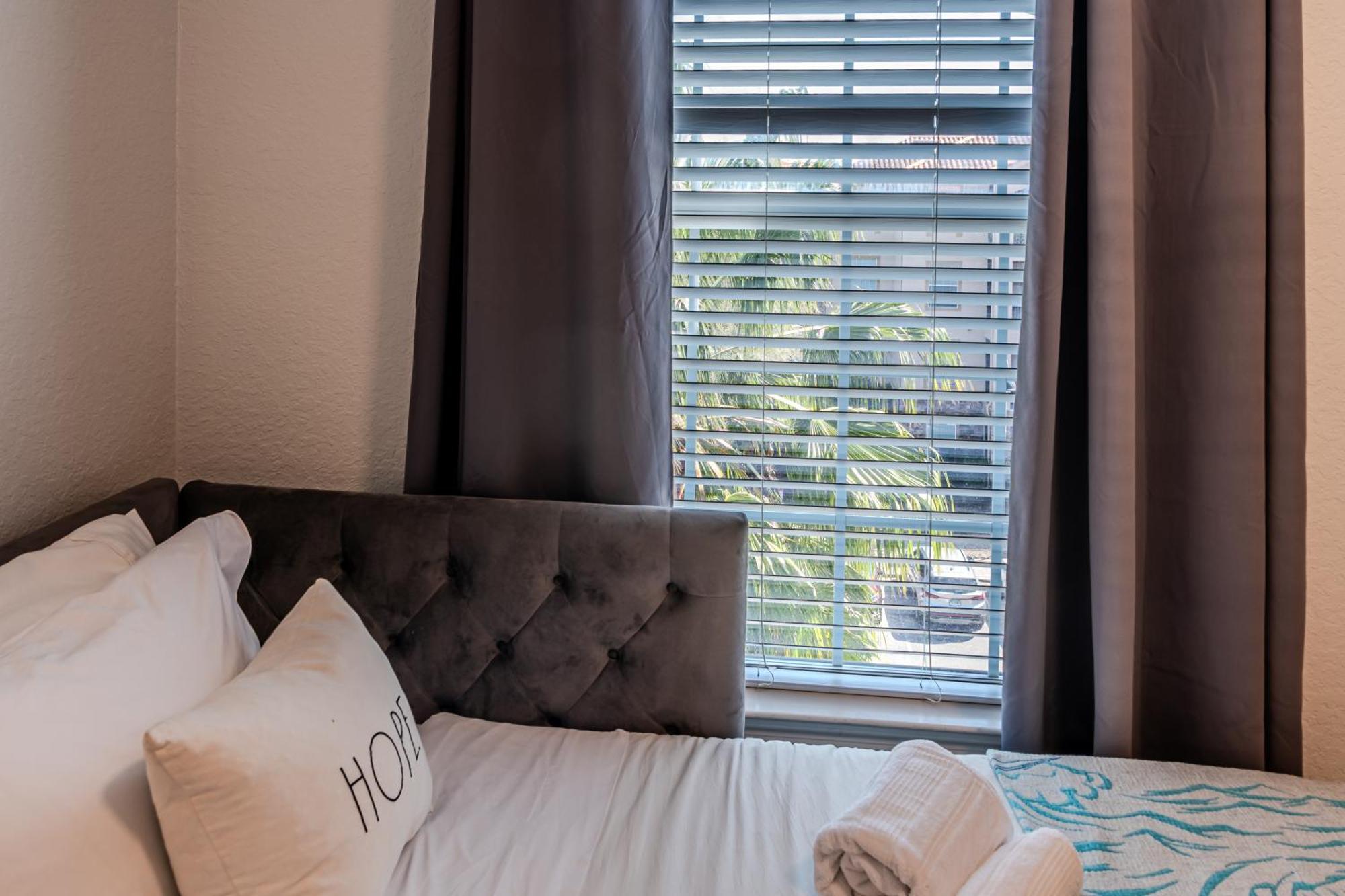 Apartment 3 Bedroom In Tuscana Resort , 15" From Disney Kissimmee Kültér fotó